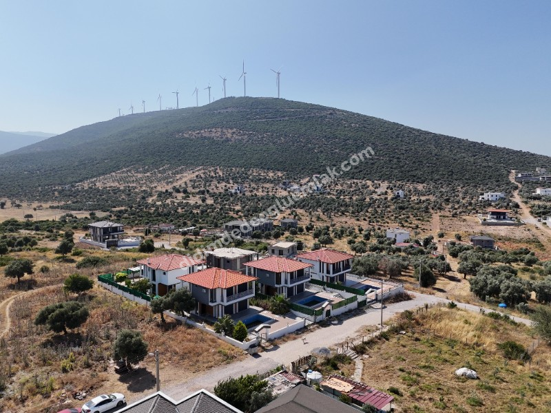 DİDİM ZÜMRÜTTEPEDE SATILIK KÖŞE BAŞI 485M2 ARSA