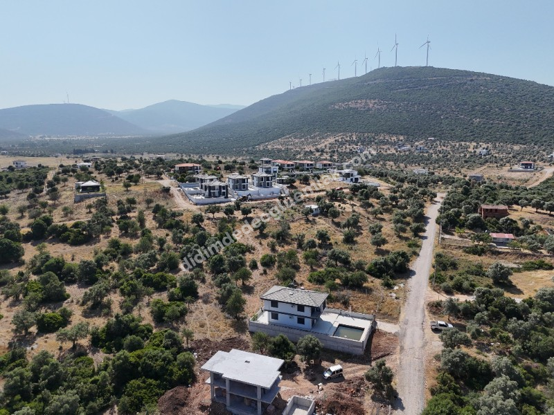 DİDİM ZÜMRÜTTEPEDE SATILIK KÖŞE BAŞI 485M2 ARSA