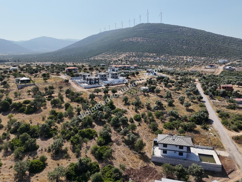 DİDİM ZÜMRÜTTEPEDE SATILIK KÖŞE BAŞI 485M2 ARSA