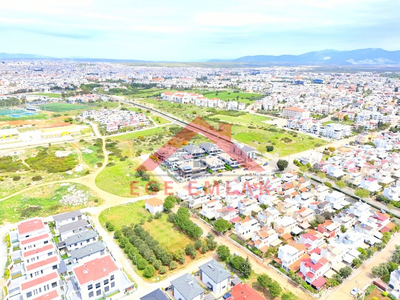 Çamlık Mahallesi'nde satılık yazlık