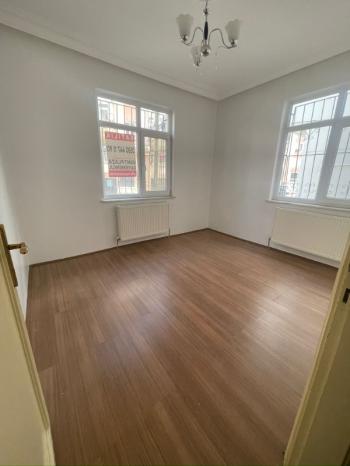 MERKEZİ KONUM 2+1 GENİŞ DAİRE