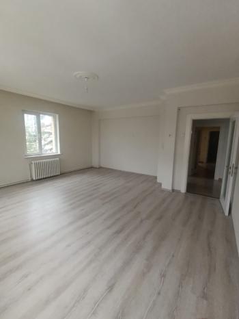 GÜVENAY - ÇORUM BAHÇELİEVLER MAH. BAHAR CADDESİ ÜZERİ 3+1 KİRALIK DAİRE