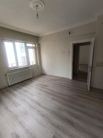 GÜVENAY - ÇORUM BAHÇELİEVLER MAH. BAHAR CADDESİ ÜZERİ 3+1 KİRALIK DAİRE