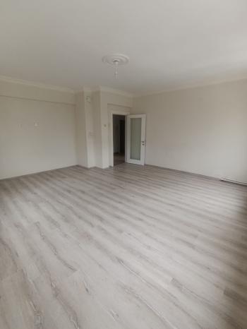 GÜVENAY - ÇORUM BAHÇELİEVLER MAH. BAHAR CADDESİ ÜZERİ 3+1 KİRALIK DAİRE