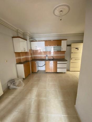 GÜVENAY - ÇORUM ULUKAVAK MAH. KÖPRÜBAŞI SOKAKTA KİRALIK 1+1 DAİRE 