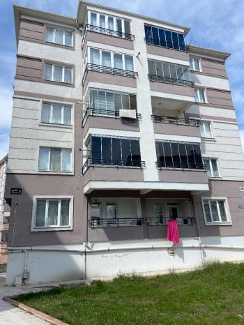 GÜVENAY - ÇORUM ULUKAVAK MAH. KÖPRÜBAŞI SOKAKTA KİRALIK 1+1 DAİRE 