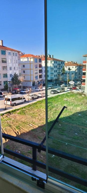 GÜVENAY - ÇORUM BAHÇELİEVLER MEHMET AKİF ERSOY 1. CADDESİ ÜZERİ 3+1 SATILIK DAİRE
