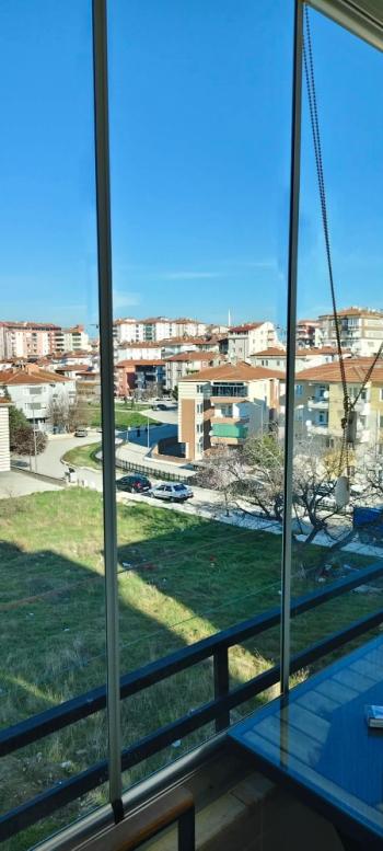 GÜVENAY - ÇORUM BAHÇELİEVLER MEHMET AKİF ERSOY 1. CADDESİ ÜZERİ 3+1 SATILIK DAİRE