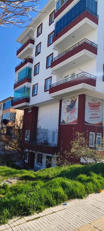 GÜVENAY - ÇORUM BAHÇELİEVLER MEHMET AKİF ERSOY 1. CADDESİ ÜZERİ 3+1 SATILIK DAİRE