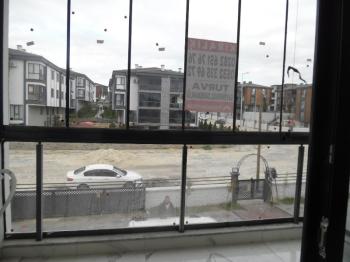 İSMET PAŞA BULVARINA YAKIN YENİ BİNADA 1+1 KİRALIK DAİRE 