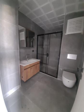 ADLİYE VE RESMİ KURUMLARA YAKIN KİRALIK 1+1 BÜROLAR