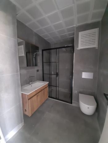 ADLİYE VE RESMİ KURUMLARA YAKIN KİRALIK 1+1 BÜROLAR
