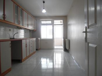 MUSTAFA KEMAL SİTESİNDE OKULLARA YAKIN KİRALIK 3+1 DAİRE