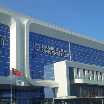DEMİR EKOSAN SANAYİ SİTESİNDE AVM KONSEPTLİ CADDE CEPHELİ DÜKKAN