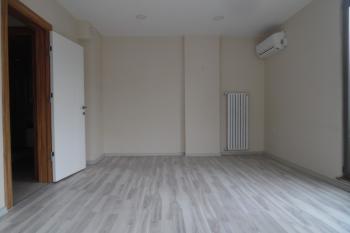 HÜKUMET KONAĞI VE ADLİYE YAKININDA KİRALIK AYRI MUTFAKLI OFİS