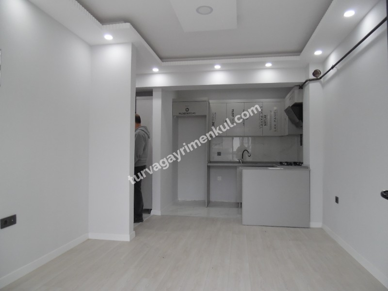 İSMET PAŞA BULVARINA YAKIN YENİ BİNADA 1+1 KİRALIK DAİRE 