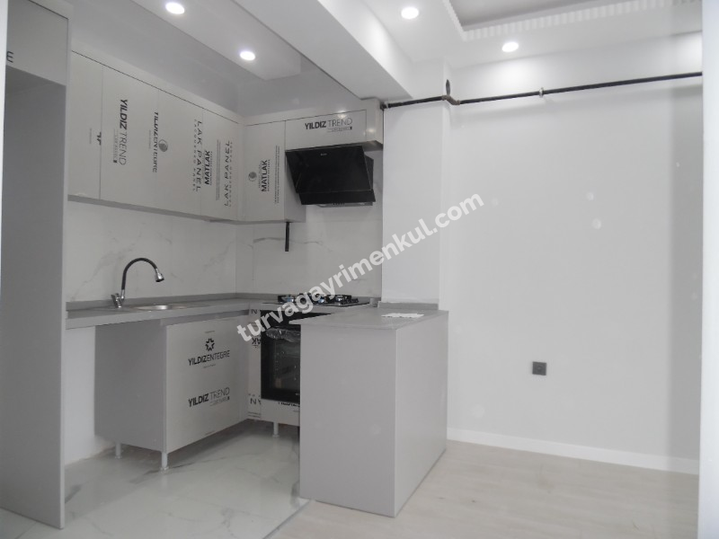 İSMET PAŞA BULVARINA YAKIN YENİ BİNADA 1+1 KİRALIK DAİRE 