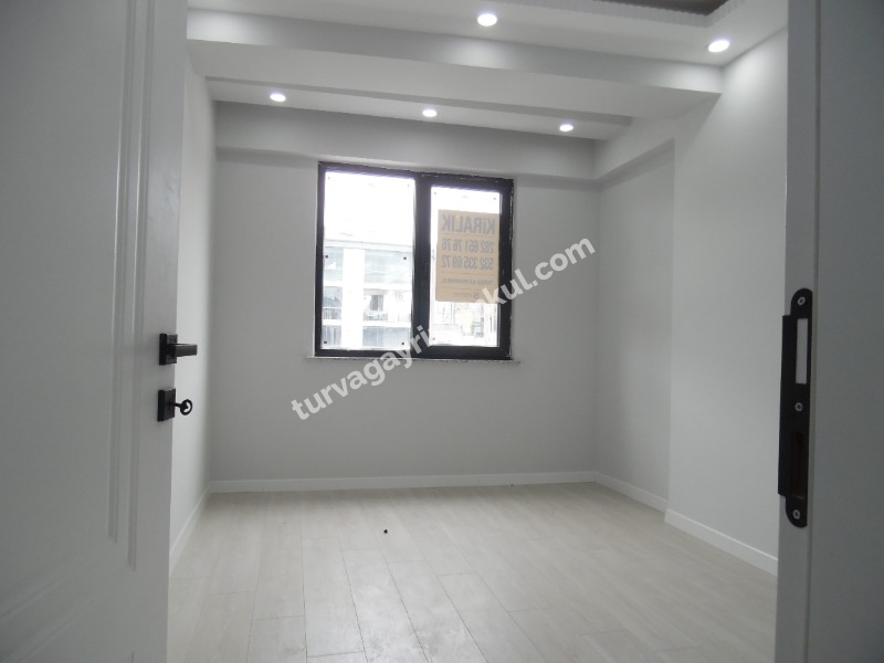 İSMET PAŞA BULVARINA YAKIN YENİ BİNADA 1+1 KİRALIK DAİRE 