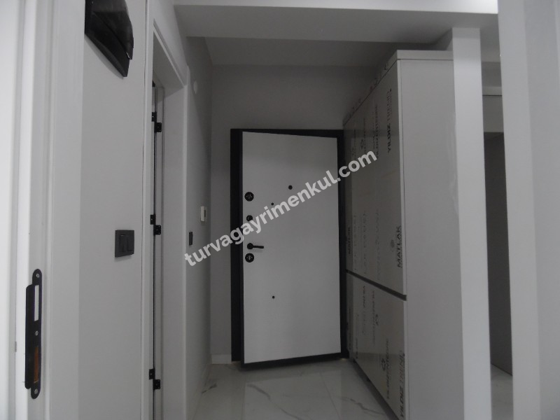 İSMET PAŞA BULVARINA YAKIN YENİ BİNADA 1+1 KİRALIK DAİRE 