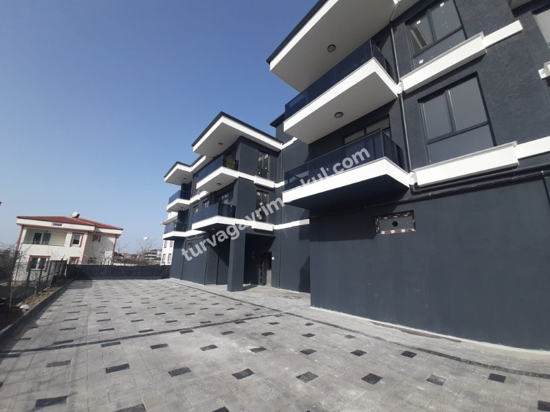 ADLİYE VE RESMİ KURUMLARA YAKIN KİRALIK 1+1 BÜROLAR
