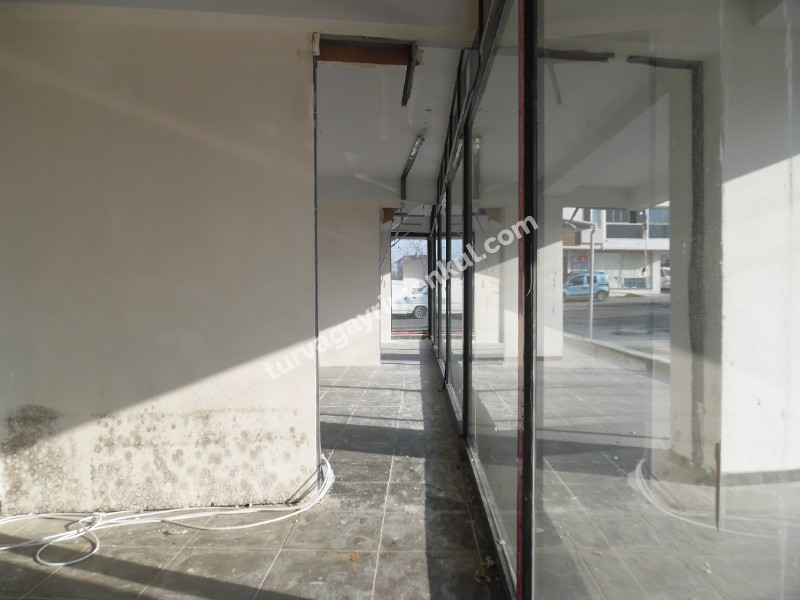 HAVUZLARDA ŞEHİT İSMAİL GÜLER PARKINA CEPHELİ DÜKKAN