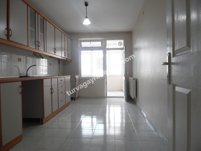 MUSTAFA KEMAL SİTESİNDE OKULLARA YAKIN KİRALIK 3+1 DAİRE