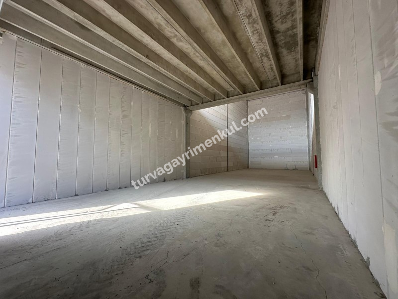 DEMİR EKOSAN SANAYİ SİTESİNDE AVM KONSEPTLİ CADDE CEPHELİ DÜKKAN