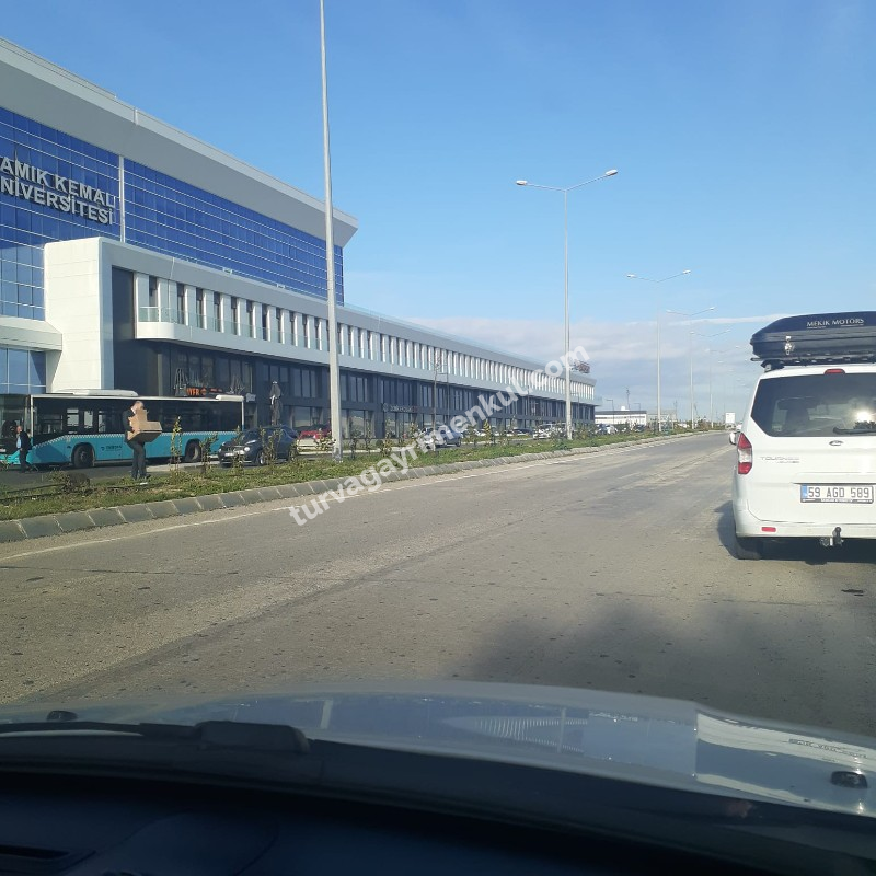 DEMİR EKOSAN SANAYİ SİTESİNDE AVM KONSEPTLİ CADDE CEPHELİ DÜKKAN