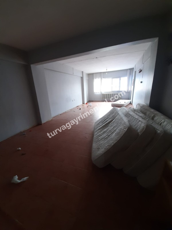 ÇORLUDA PANSİYON YURT HOTEL KULLANIMINA UYGUN KİRALIK GAYRİMENKUL