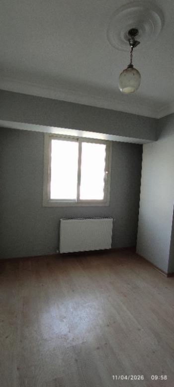Antre Emlak'tan Kiralık Bahar Mahallesinde Hastane Yakını 3+1 Doğalgazlı Köşe Yeni Daire