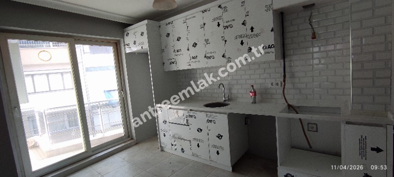 Antre Emlak'tan Kiralık Bahar Mahallesinde Hastane Yakını 3+1 Doğalgazlı Köşe Yeni Daire