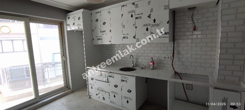 Antre Emlak'tan Kiralık Bahar Mahallesinde Hastane Yakını 3+1 Doğalgazlı Köşe Yeni Daire