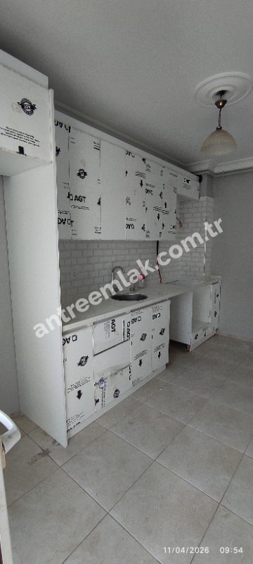 Antre Emlak'tan Kiralık Bahar Mahallesinde Hastane Yakını 3+1 Doğalgazlı Köşe Yeni Daire
