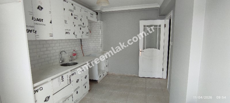 Antre Emlak'tan Kiralık Bahar Mahallesinde Hastane Yakını 3+1 Doğalgazlı Köşe Yeni Daire