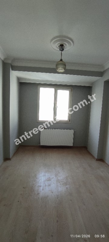 Antre Emlak'tan Kiralık Bahar Mahallesinde Hastane Yakını 3+1 Doğalgazlı Köşe Yeni Daire
