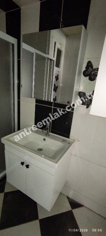 Antre Emlak'tan Kiralık Bahar Mahallesinde Hastane Yakını 3+1 Doğalgazlı Köşe Yeni Daire