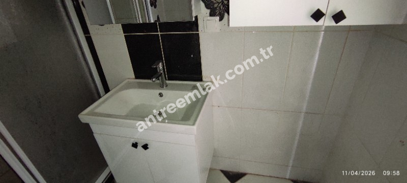 Antre Emlak'tan Kiralık Bahar Mahallesinde Hastane Yakını 3+1 Doğalgazlı Köşe Yeni Daire