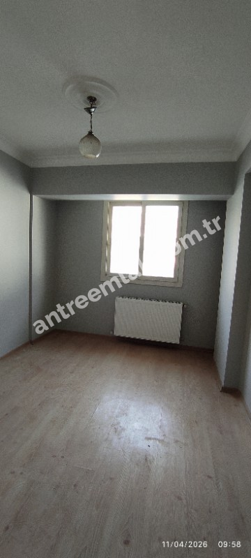 Antre Emlak'tan Kiralık Bahar Mahallesinde Hastane Yakını 3+1 Doğalgazlı Köşe Yeni Daire
