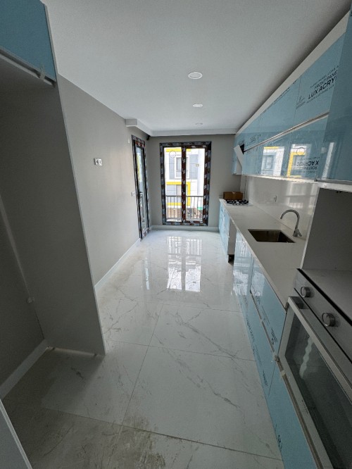Binevler'de Metro'ya Çok Yakın 2+1 & 100 m2 Sıfır Lüks Konut Satılık