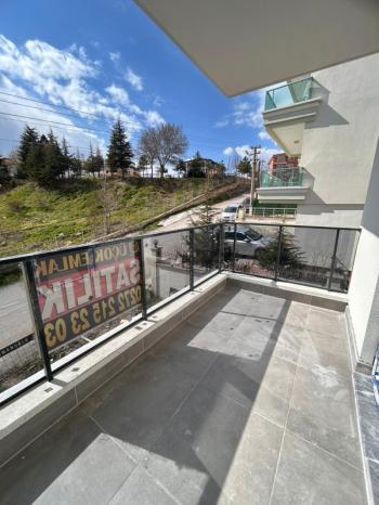 AFYON ÜÇOK EMLAKTAN MAREŞAL F. ÇAKMAK MAH SIFIR EBEBYN BANYOLU 3+1 110M² SATILIK DAİRE 