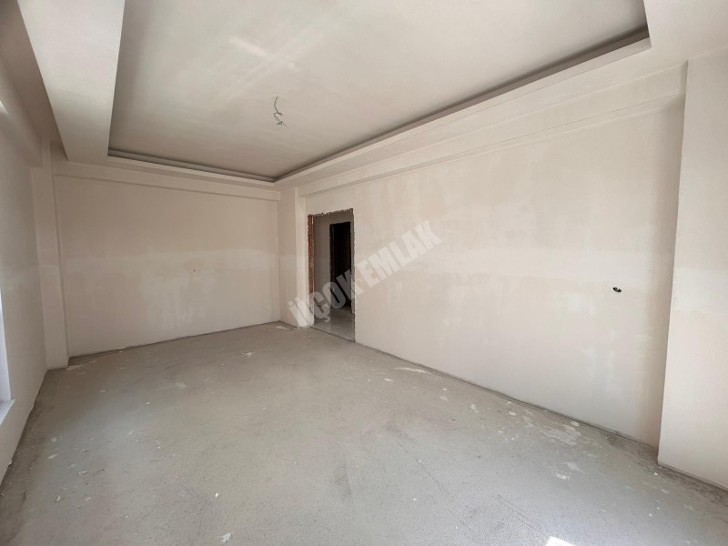 AFYON ÜÇOK EMLAKTAN MAREŞAL F. ÇAKMAK MAH SIFIR EBEBYN BANYOLU 3+1 110M² SATILIK DAİRE 