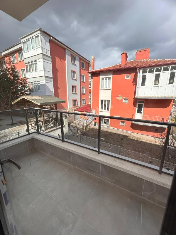 AFYON ÜÇOK EMLAKTAN MAREŞAL F. ÇAKMAK MAH SIFIR EBEBYN BANYOLU 3+1 110M² SATILIK DAİRE 