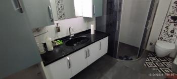 Antre Emlak'tan Kiralık Bozyaka Merkezde Şerefiye Cami Durağı  2+1 Doğalgazlı Açık Otoparklı Yeni Daire
