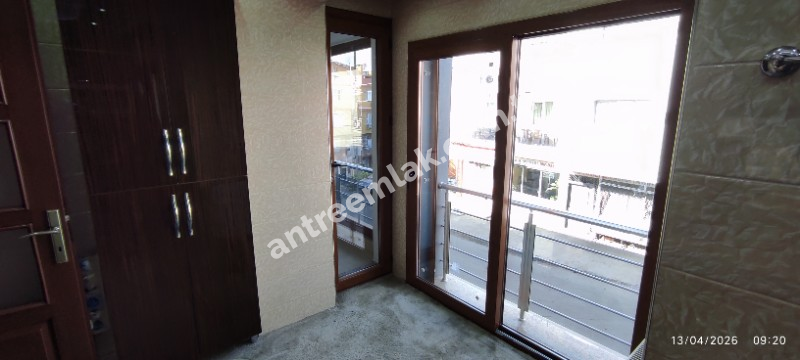 Antre Emlak'tan Kiralık Bozyaka Merkezde Şerefiye Cami Durağı  2+1 Doğalgazlı Açık Otoparklı Yeni Daire