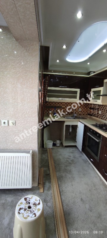 Antre Emlak'tan Kiralık Bozyaka Merkezde Şerefiye Cami Durağı  2+1 Doğalgazlı Açık Otoparklı Yeni Daire