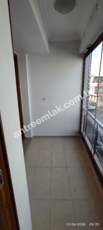Antre Emlak'tan Kiralık Bozyaka Merkezde Şerefiye Cami Durağı  2+1 Doğalgazlı Açık Otoparklı Yeni Daire