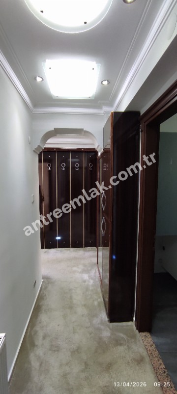 Antre Emlak'tan Kiralık Bozyaka Merkezde Şerefiye Cami Durağı  2+1 Doğalgazlı Açık Otoparklı Yeni Daire