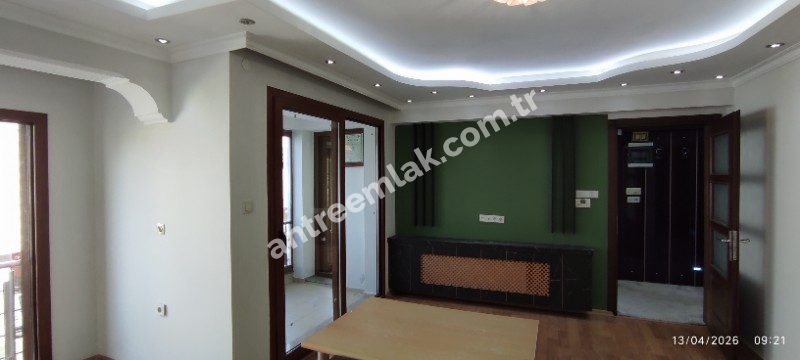 Antre Emlak'tan Kiralık Bozyaka Merkezde Şerefiye Cami Durağı  2+1 Doğalgazlı Açık Otoparklı Yeni Daire