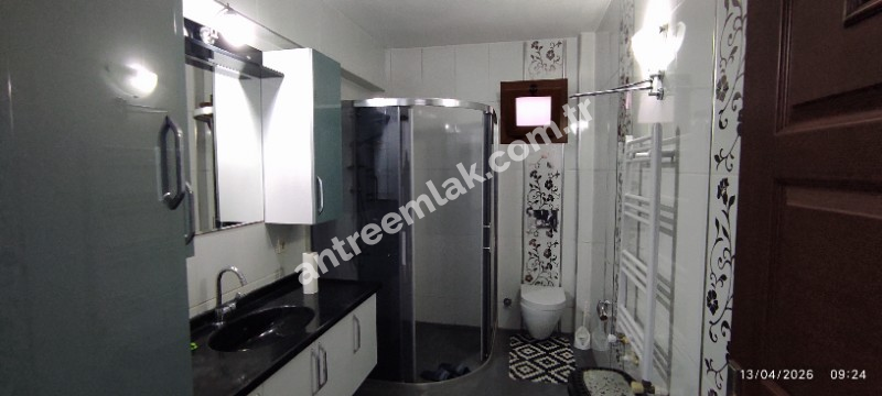 Antre Emlak'tan Kiralık Bozyaka Merkezde Şerefiye Cami Durağı  2+1 Doğalgazlı Açık Otoparklı Yeni Daire