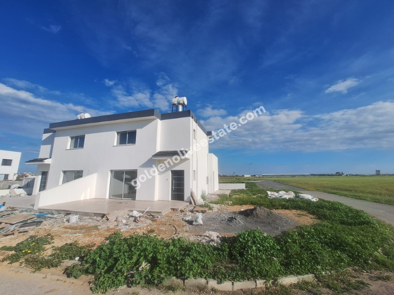 Tek Villa Fiyatına 2 Adet Villa - Mağusa – Tuzla Bölgesi